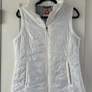 Columbia Women's White Quilted Vest